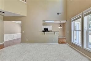 Building Photo - 5740 CRESTWICK