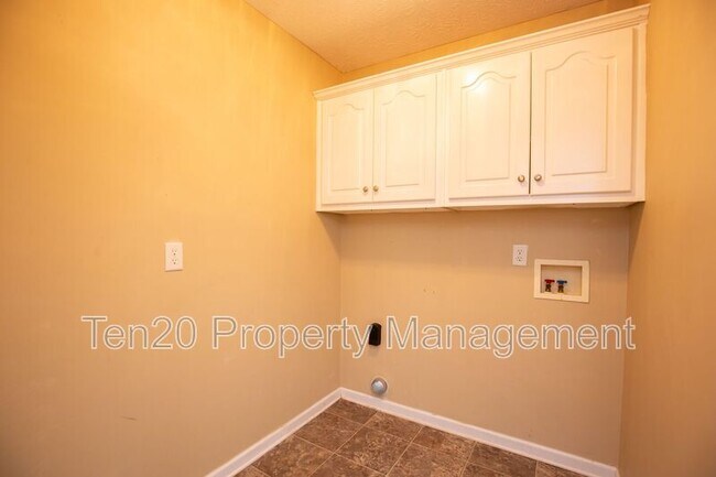 Building Photo - 4067 Arrel Dr