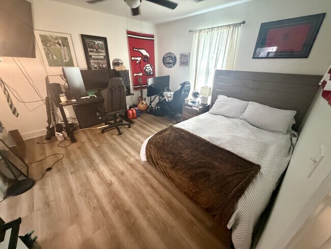 Building Photo - 142 Champion Blvd