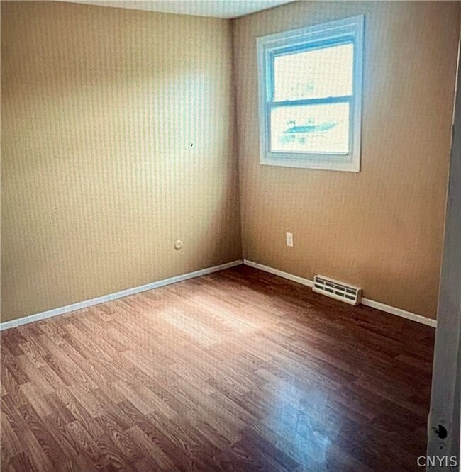 Building Photo - 8050 Lucas Dr