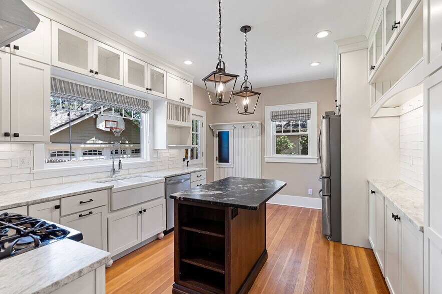 Building Photo - Timeless Charm Meets Modern Luxury in the ...
