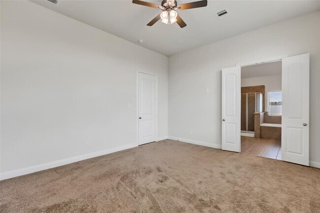 Building Photo - 15342 Majestic Knight Dr