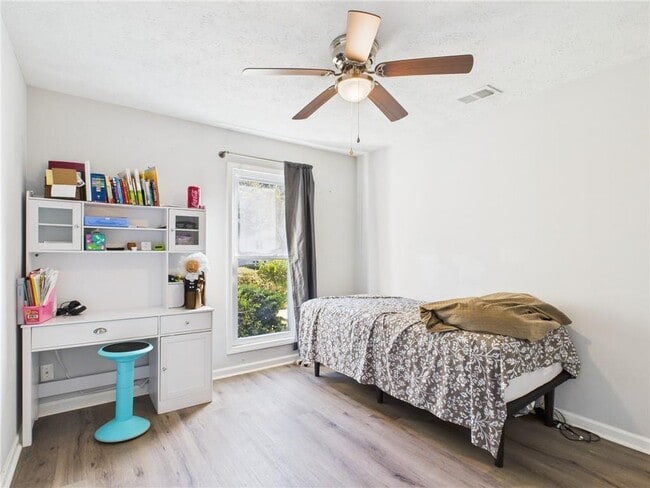 Building Photo - 4060 Brooks Bridge Crossing