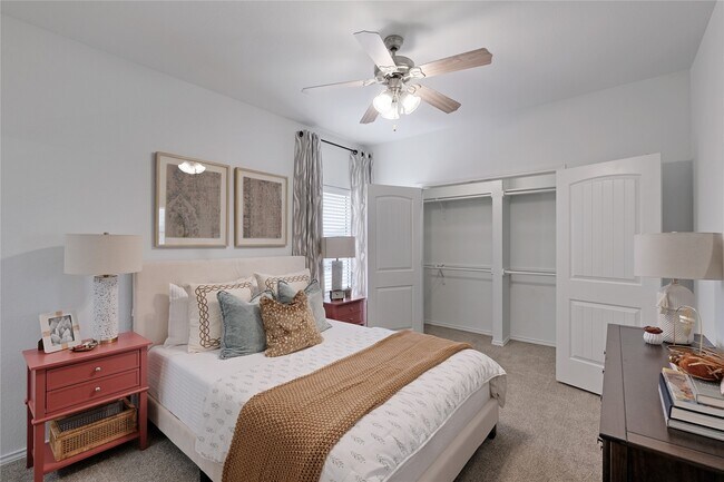 Building Photo - 6703 Blue River Dr