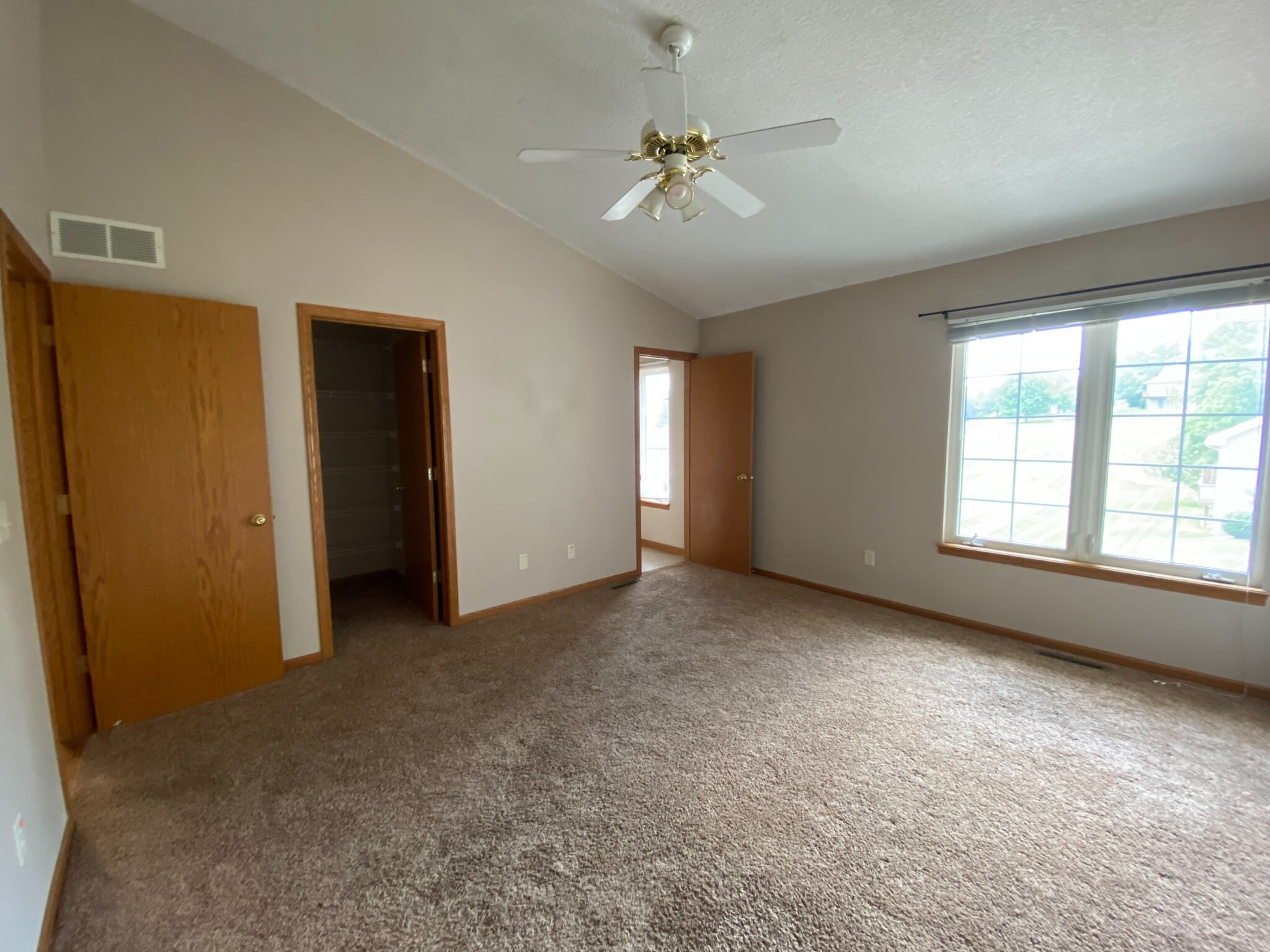 Building Photo - 1502 McKinley Pl