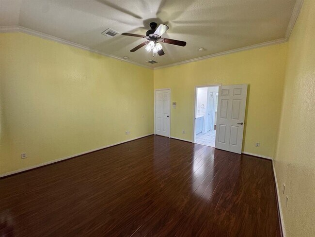 Building Photo - 24423 Hampton Lakes Dr