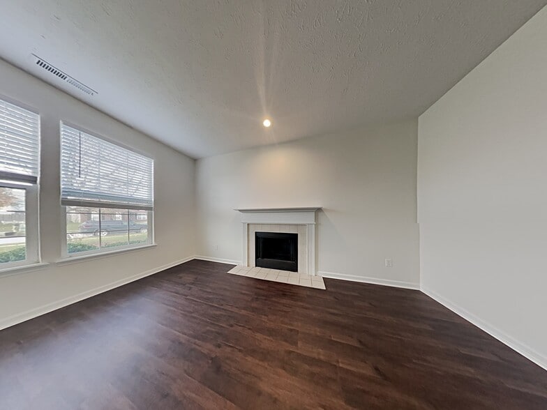 Building Photo - 1693 Copeland Farms Dr