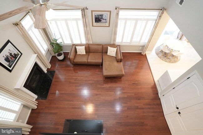 Building Photo - 20779 Crescent Pointe Pl