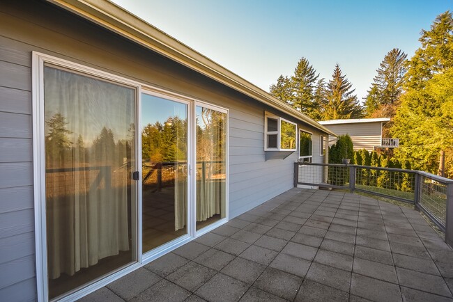 Building Photo - Three Bedroom Single Story Home in Evendown