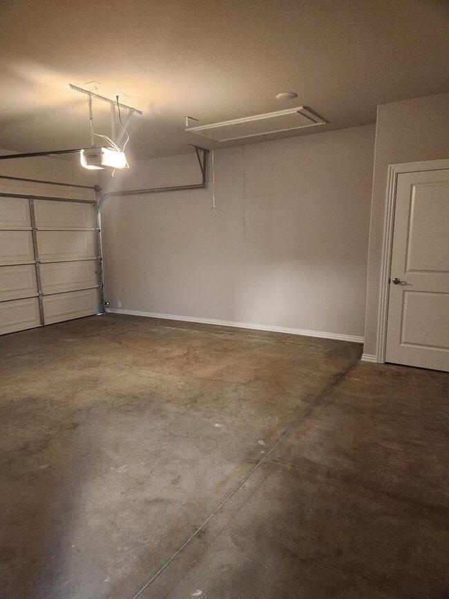 Building Photo - POIGAI ESTATES: BRAND NEW