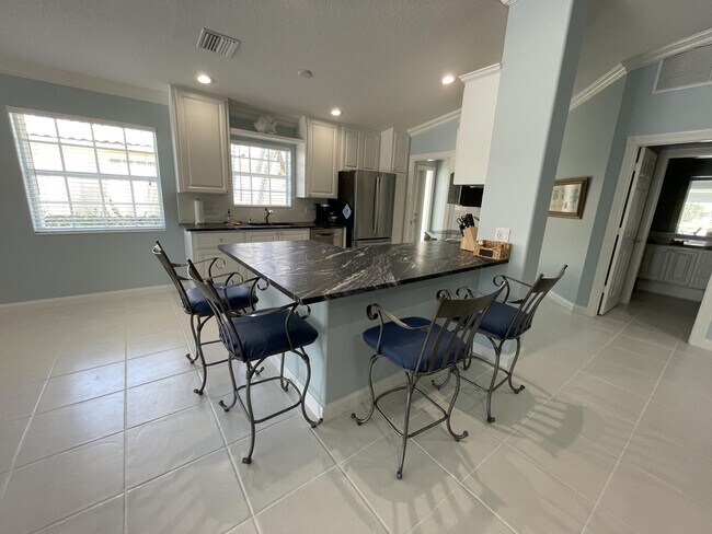 Building Photo - 3095 Verdmont Ln