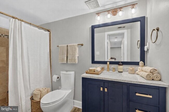 Building Photo - 8713 Wadebrook Terrace