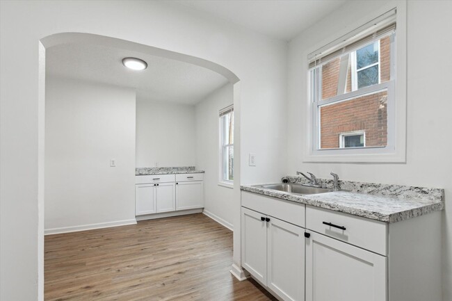 Building Photo - $1300 3 bedroom bungalow
