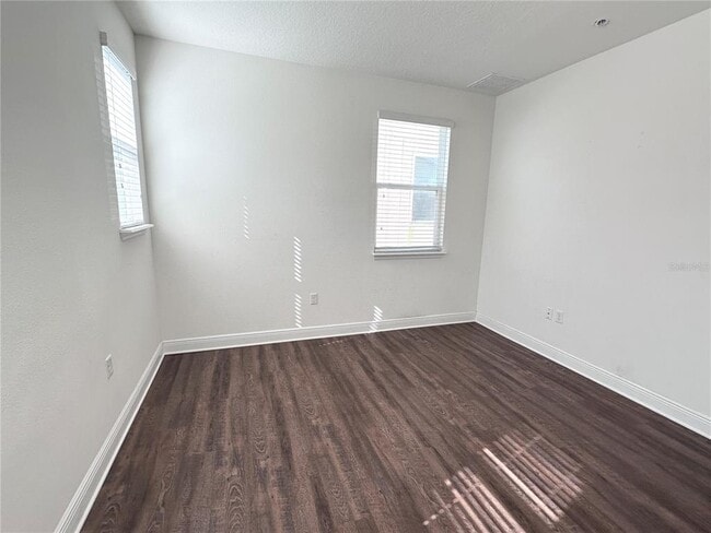 Building Photo - 8347 Lookout Pointe Dr