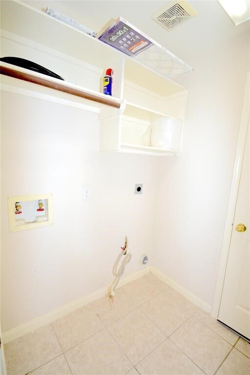 Building Photo - 5911 Mettler Ln