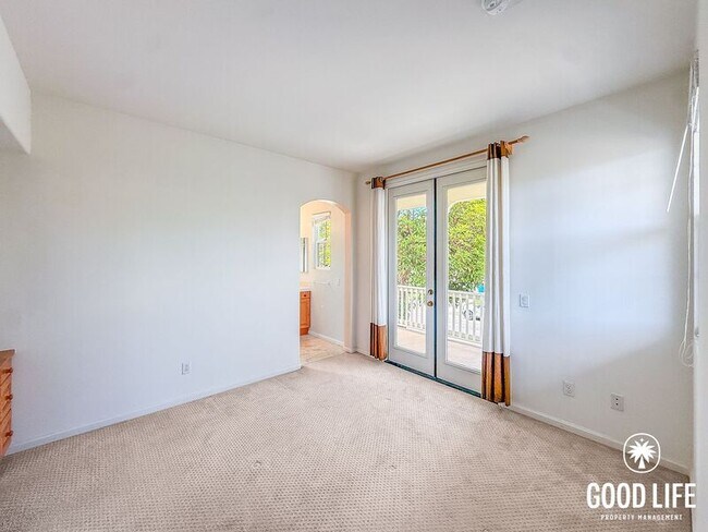 Building Photo - 4639 Vereda Mar Del Sol