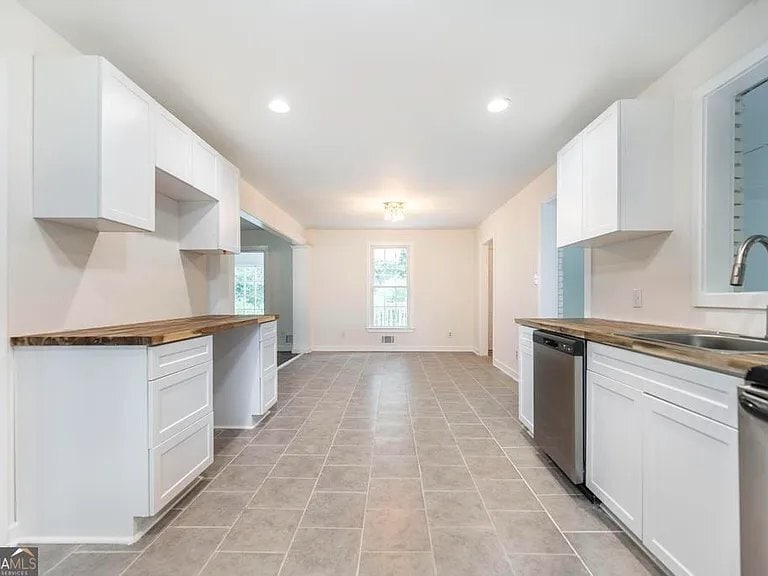 Building Photo - 201 Sherman St