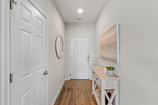 Building Photo - 11910 Clayton Creek Ave