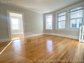 Building Photo - 156-158 Summer St Unit #314