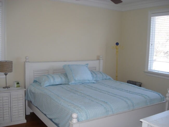 Building Photo - 4B Channel Ave