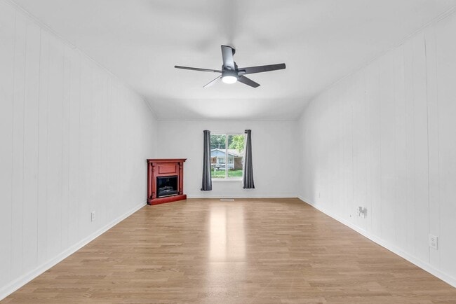 Building Photo - Located in the Heart of Hixson! 3 beds, 2 ...