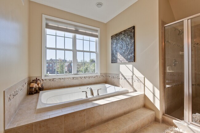 Building Photo - 2580 Bayswater Cir