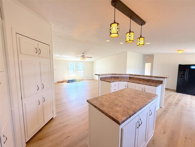 Building Photo - 3063 Co Rd 484