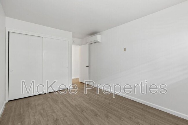 Building Photo - 801 C Ave