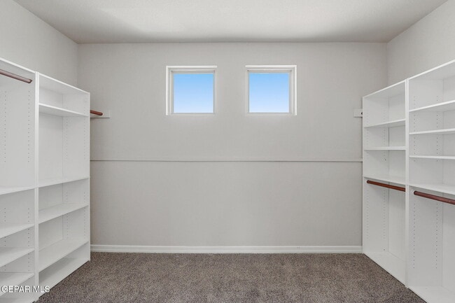 Building Photo - 363 Duskwood St