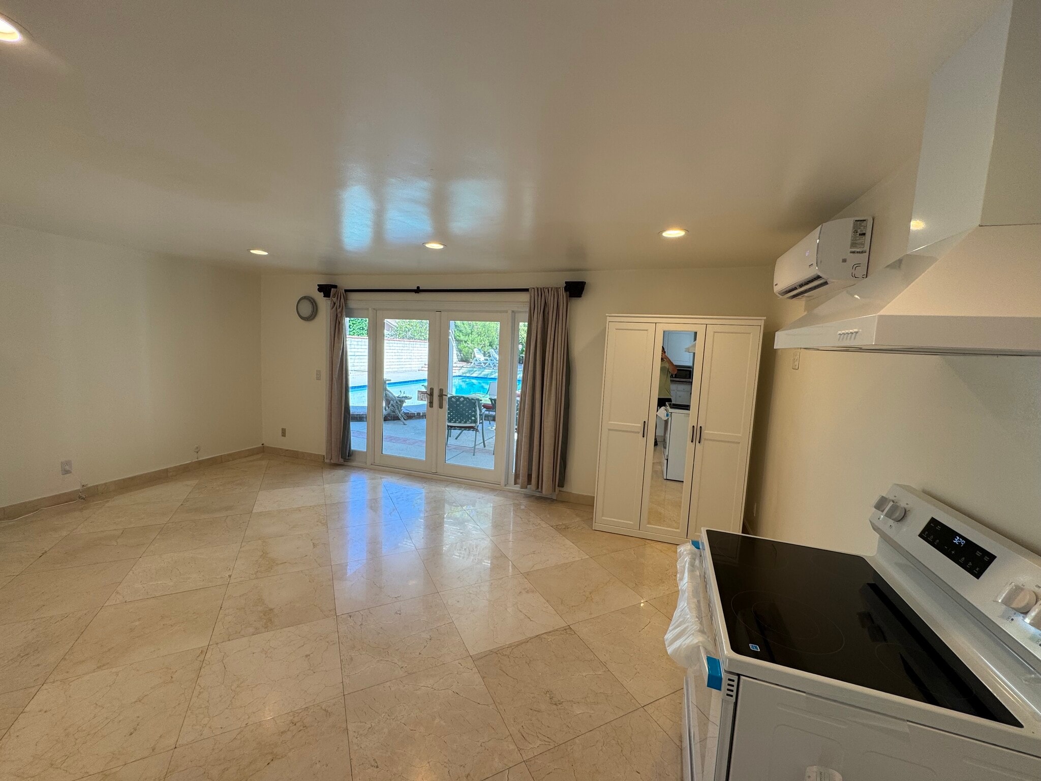 Building Photo - 22924 De Kalb Dr