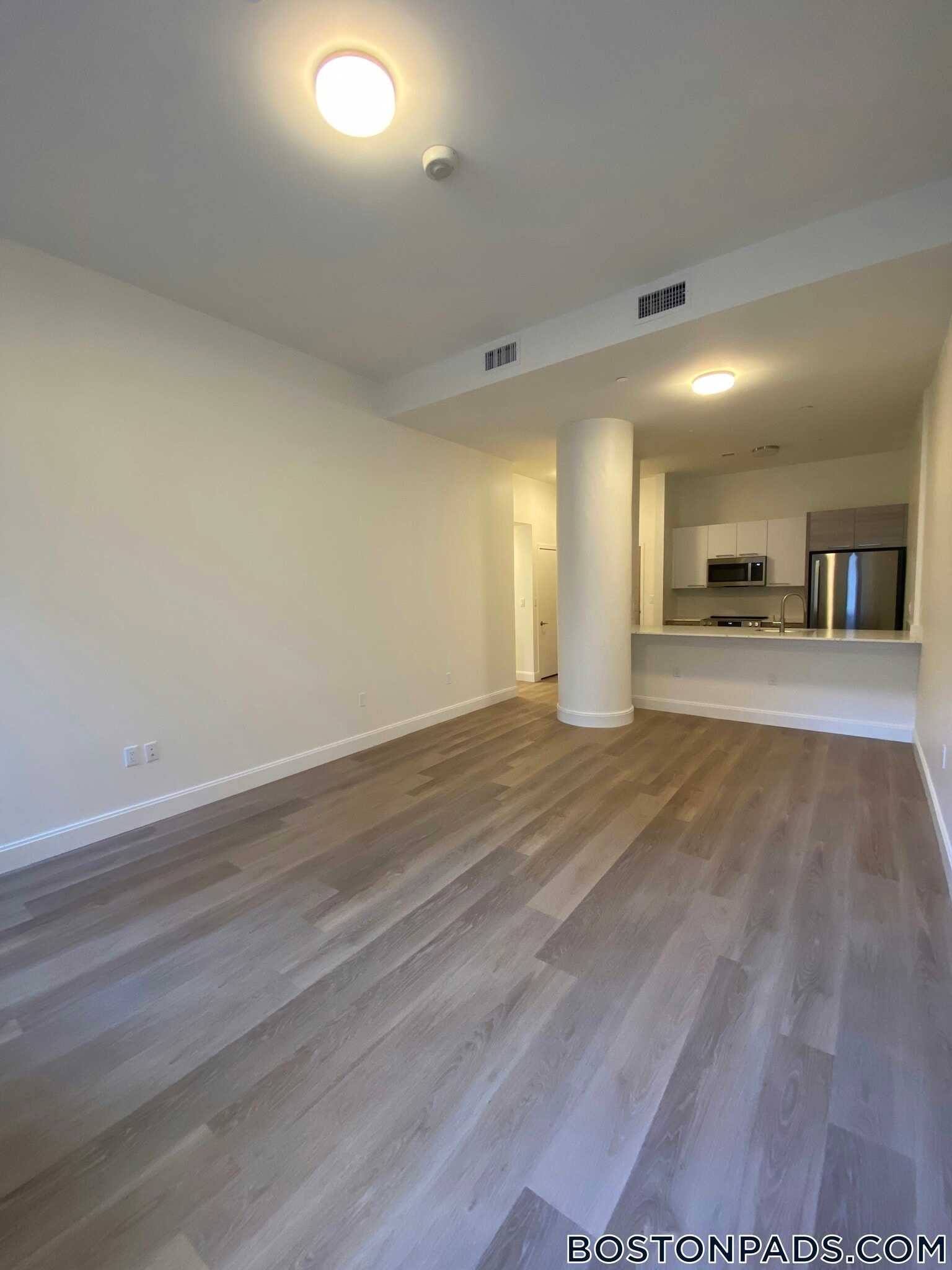 Building Photo - 1079 Commonwealth Ave