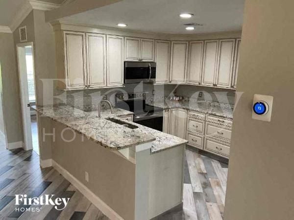 Building Photo - 1508 SW 28th Terrace