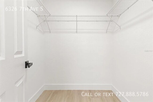 Building Photo - 6326 7th Ave S