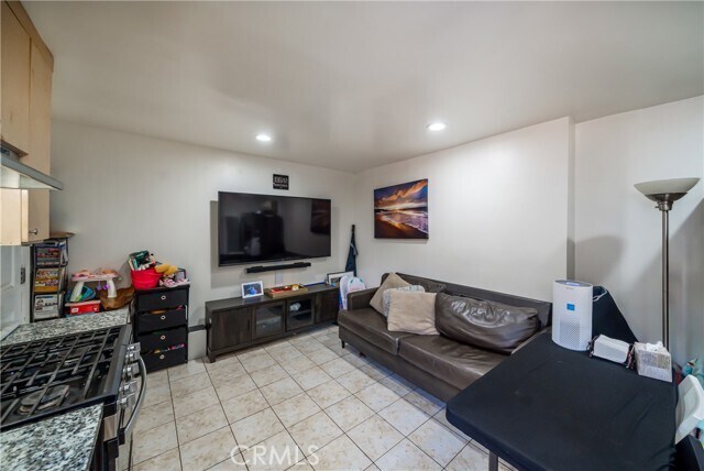 Building Photo - 4844 Bluebell Ave