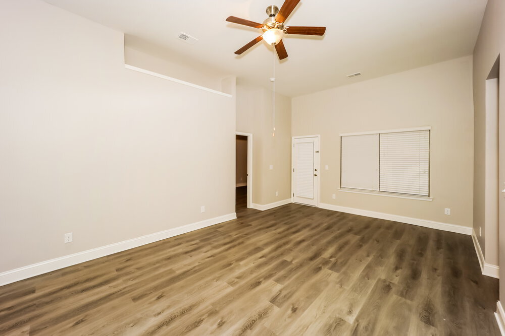 Building Photo - 4890 Summersun Dr