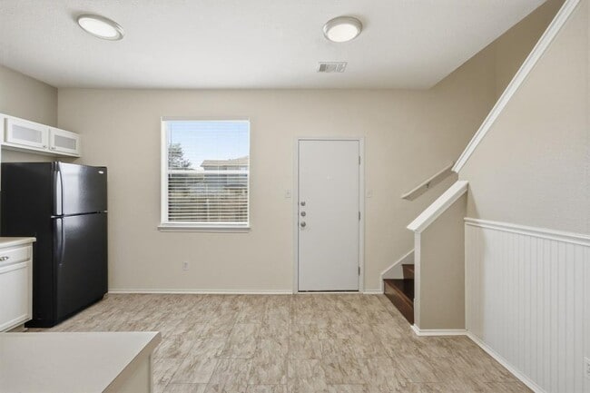 Building Photo - 14408 Charles Dickens Dr