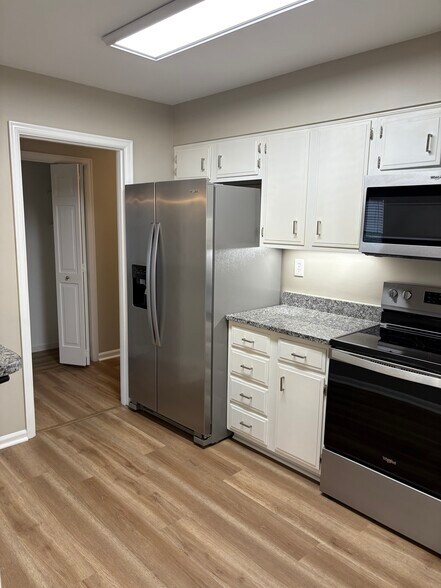 Updated kitchen - 6518 Montero Dr