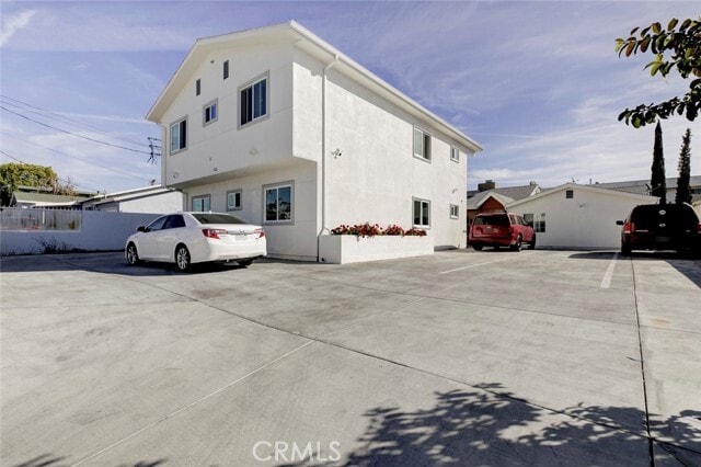 Building Photo - 7408 Radford Ave