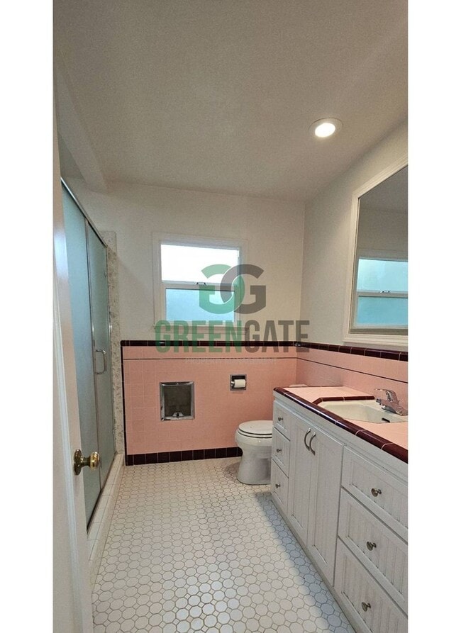 Building Photo - Lovely 2 Bedroom Home in Modesto AVAILABLE NOW!!