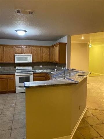 Building Photo - 6104 Alexus Dr