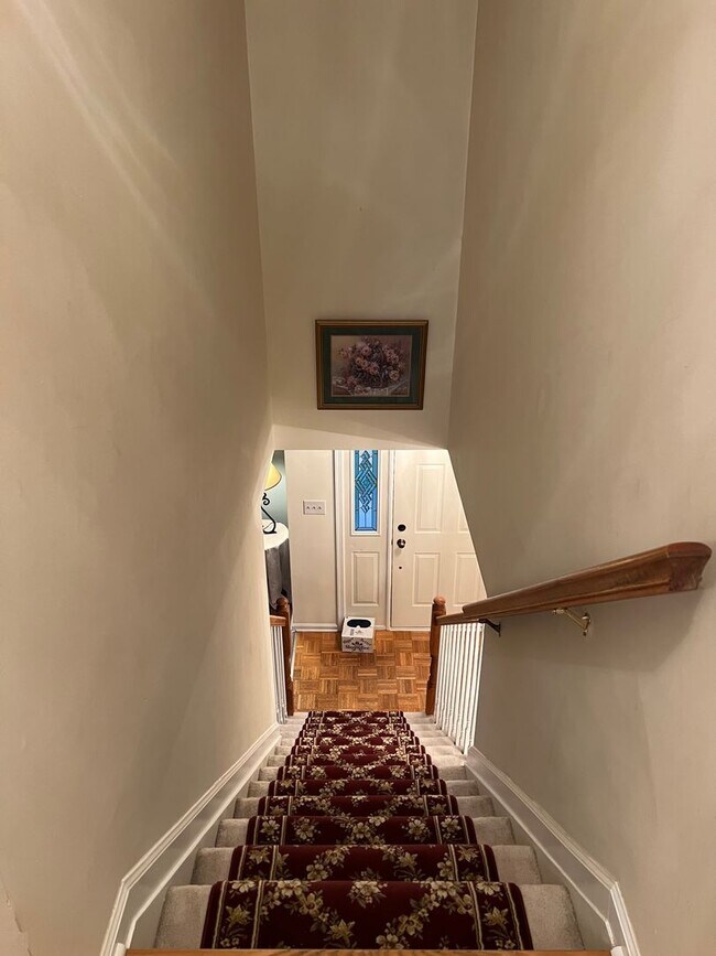 Building Photo - Lovely Bethlehem Township single family ho...