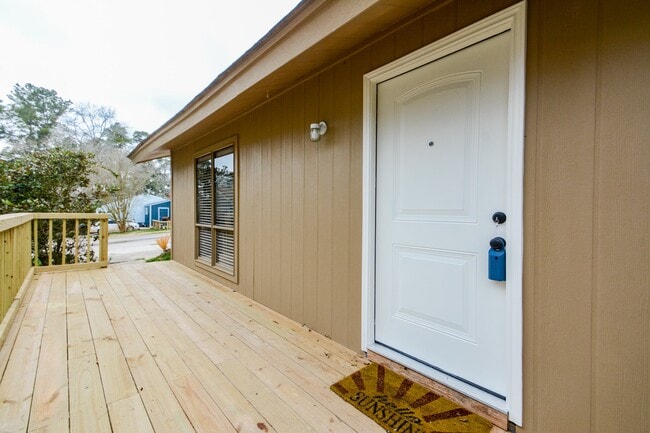 Building Photo - 51 Harbour Row Dr