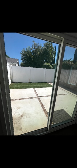 Building Photo - 8456 Darby Ave