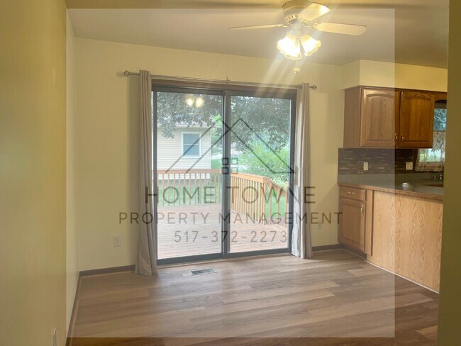 Building Photo - 1727 Kinawa Dr
