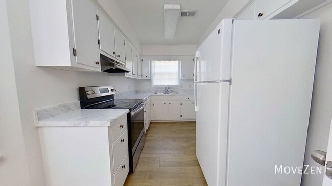 Building Photo - 1209 Sidney Dr