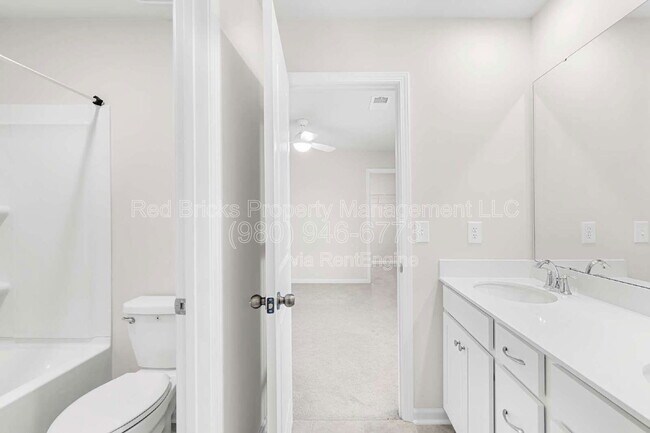 Building Photo - 14924 Nichols Hall Dr