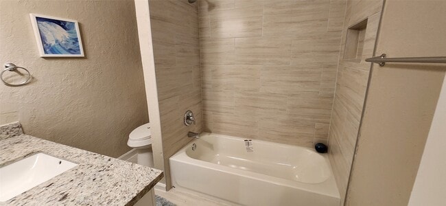 Building Photo - 15334 Oak Terrace Dr