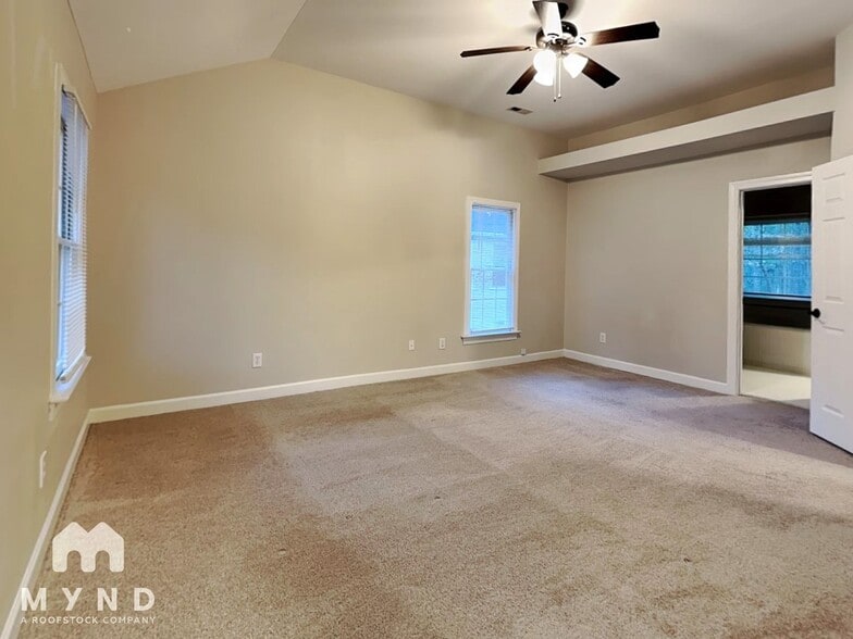 Building Photo - 8528 Yucca Trail