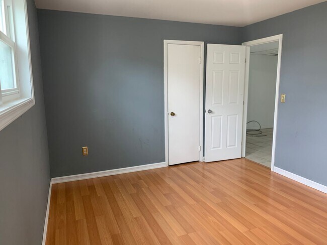 Building Photo - COMING SOON! Beautiful 4 Bedroom Home in M...