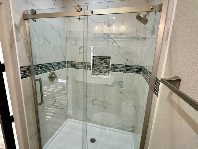 Building Photo - 1518 Sioux Trail